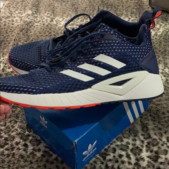 adidas questar cc blue